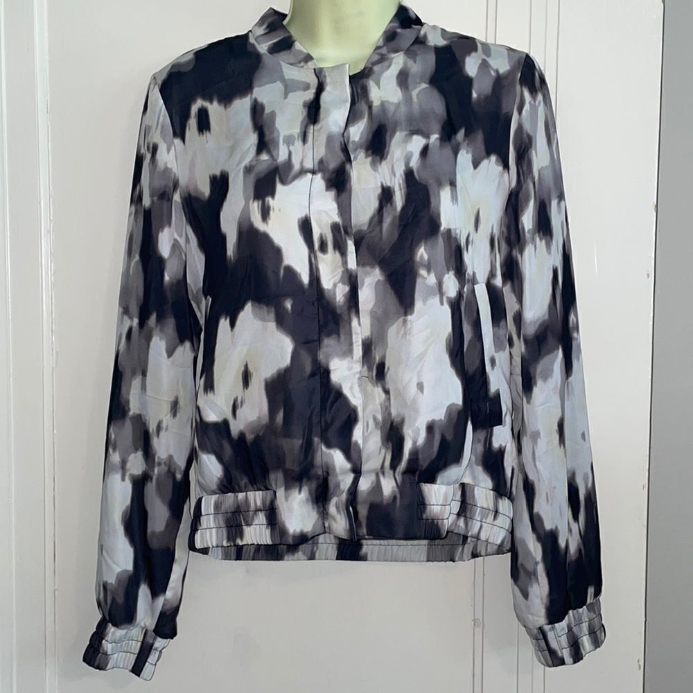 ‎H&M black & white polyester jacket